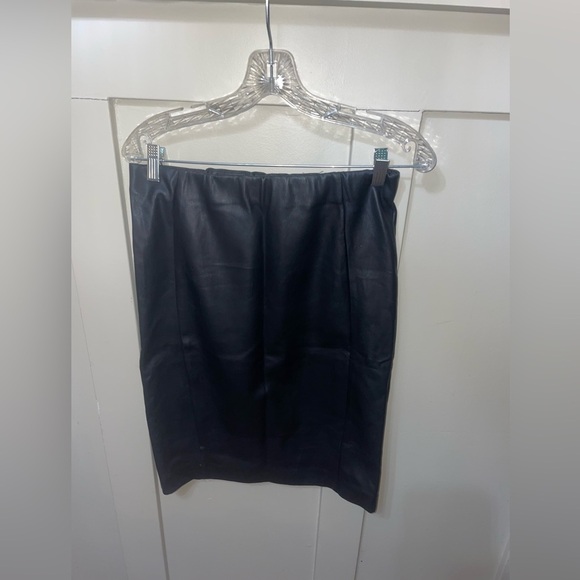 Jaclyn Smith Collection Black Faux Leather Pencil Skirt - Picture 2 of 3